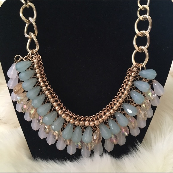 Jewelry - Statement Necklace