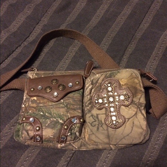 Camo purse - Picture 1 of 2