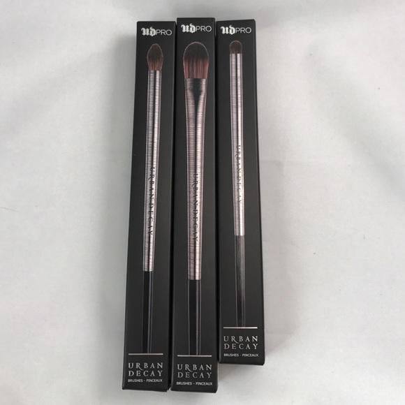 Urban Decay Other - NIB Urban Decay PRO Brushes