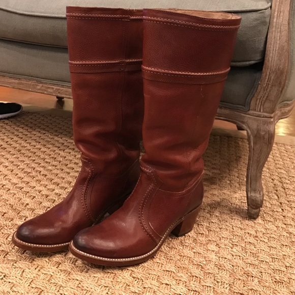 Brown knee high frye boots. Jane style. Size 10