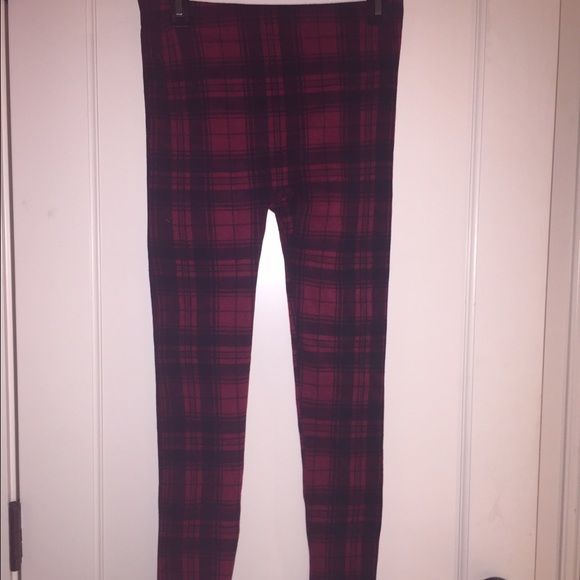 Brand New MeMoí plaid leggings