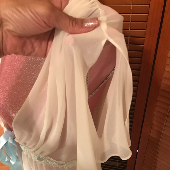 Sheer Robe - Picture 3 of 4