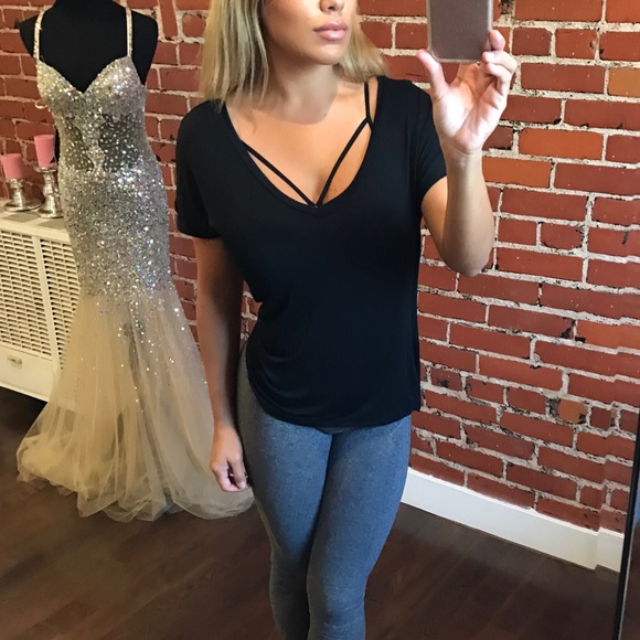 Tops - Comfy basic tee