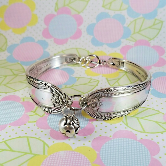 Gorgeous silver plated spoon bracelet