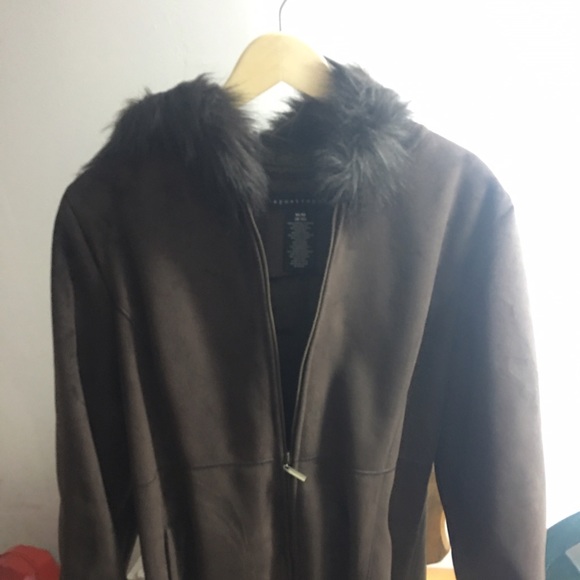 Jacket - Picture 2 of 3