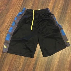 Boys Nike elite shorts
