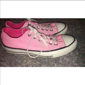 Pink converse