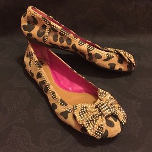 Cheetah Print Flats with Gold Studded Bow