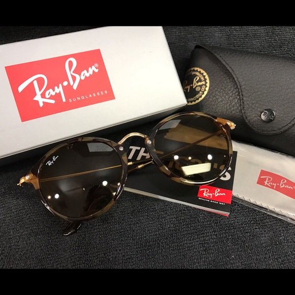 Round Fleck Raybans