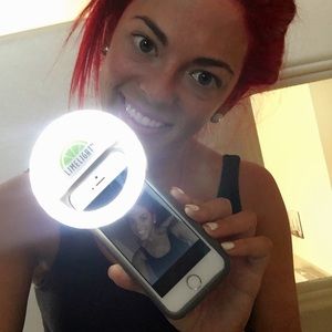 HOLIDAY GIFT. LIMELIGHT SELFIE RING LIGHT!