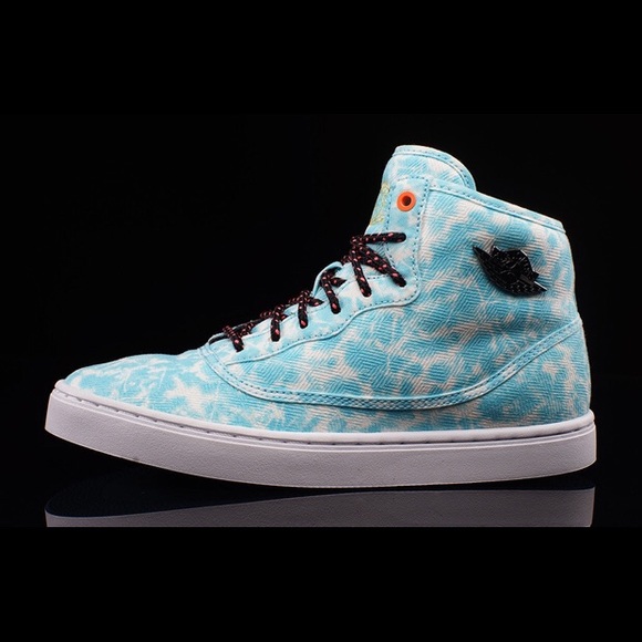 NIKE Jordan Jasmine Tide Pool Blue Sz 7 7y - Picture 2 of 4