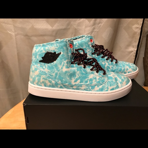 NIKE Jordan Jasmine Tide Pool Blue Sz 7 7y - Picture 3 of 4