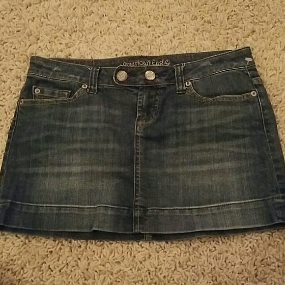 American Eagle  Jean Skirt. Size 4 - Picture 1 of 2