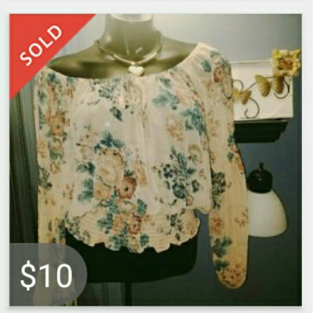 Rue 21 peasant blouse top