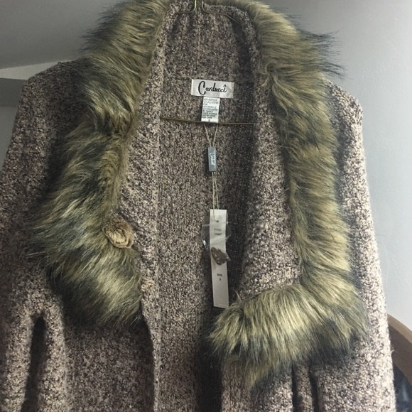 Sweater - Picture 2 of 3