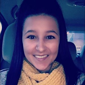 Meet your Posher, Megan