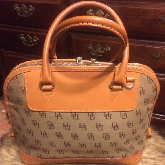 Dooney & Bourke Bag