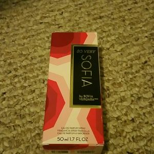 Avon so very sofia by sofia vegara