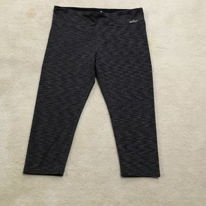 XL Capri running pants