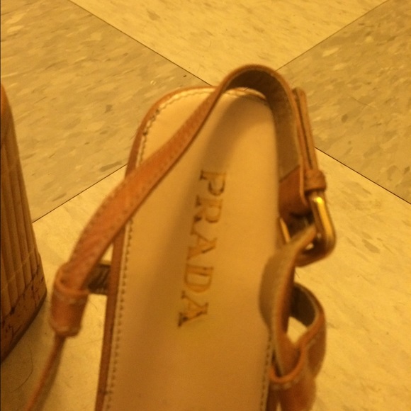 Prada wedges, size 7 - Picture 4 of 4