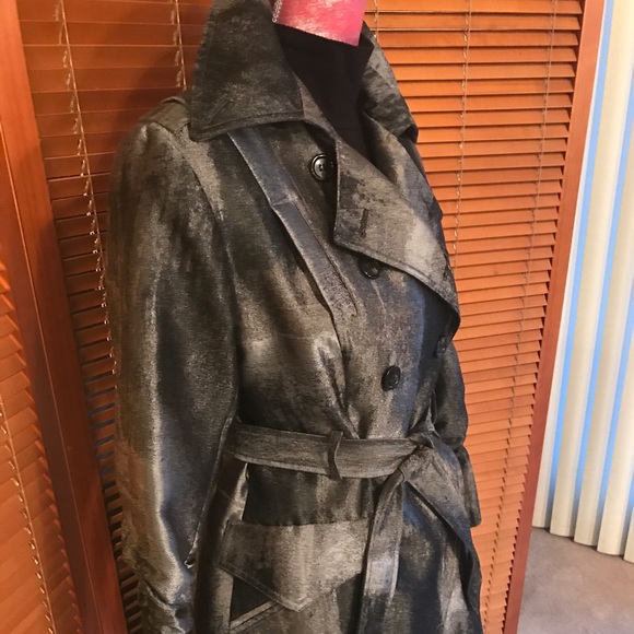 Gunmetal Trench - Picture 2 of 4