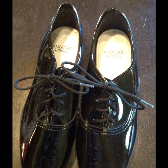 American Apparel Shoes - 💕AA patent oxfords❗️💗💕😝