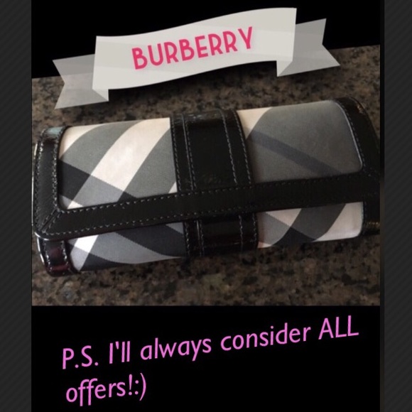 Burberry "Nova Check" Wallet (Black/Gray)