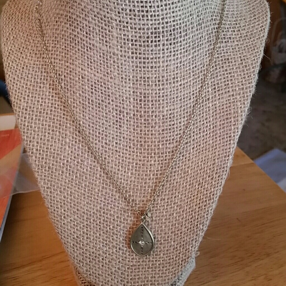 Silpada K&R weekender necklace