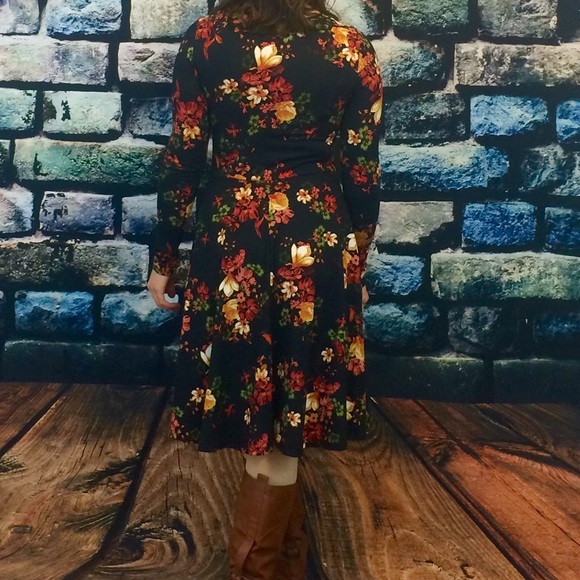 Black Floral Fit and Flare Dress - Picture 4 of 4