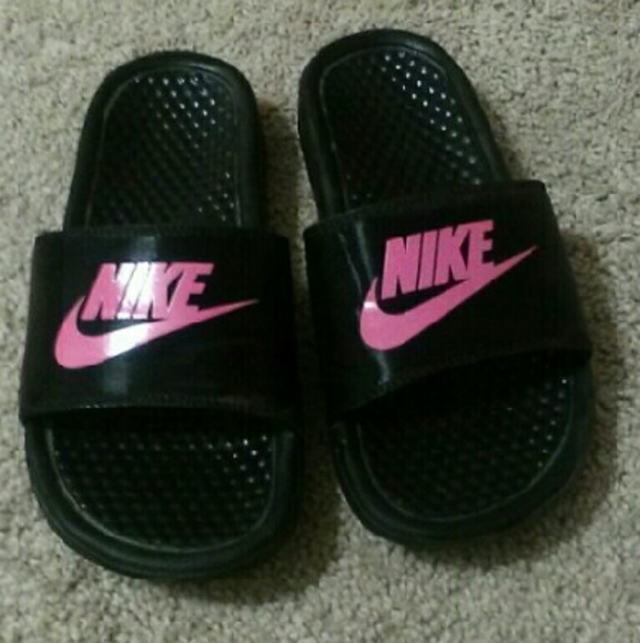 Nike slides