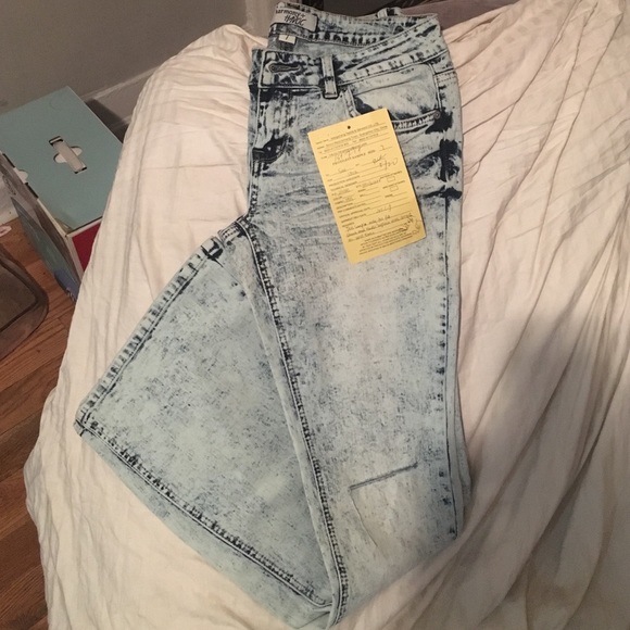 Stonewashed Boot Cut jeans with slits at knees! - Picture 1 of 4