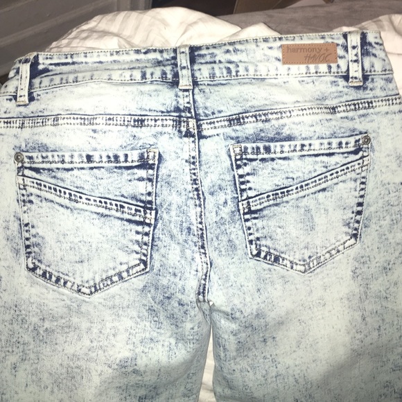 Stonewashed Boot Cut jeans with slits at knees! - Picture 3 of 4