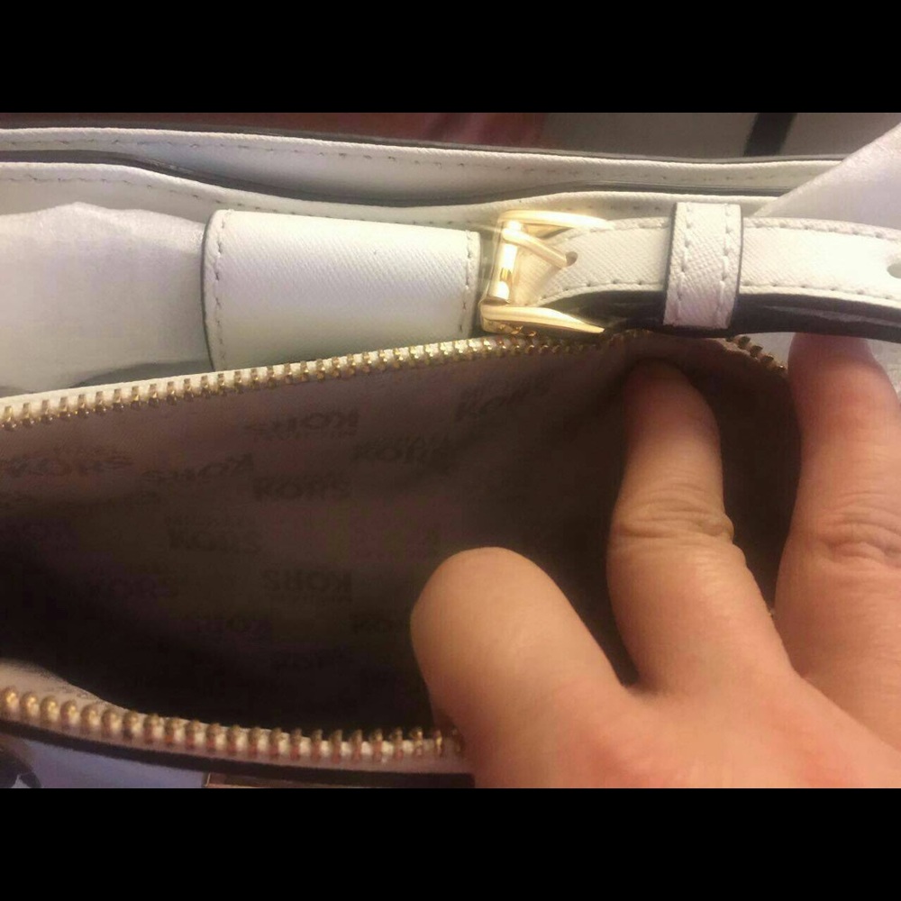 Handbag - Picture 4 of 5