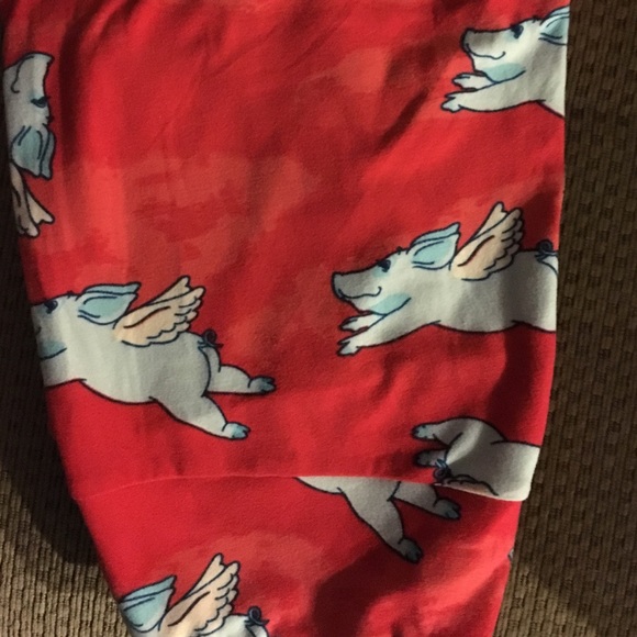 OS Flying Pig Leggings!