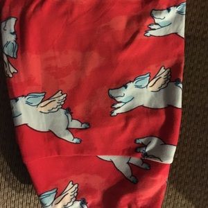 OS Flying Pig Leggings!
