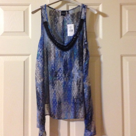 Saks Fifth Avenue Tops - Blu Saks Fifth Ave blouse no Trades