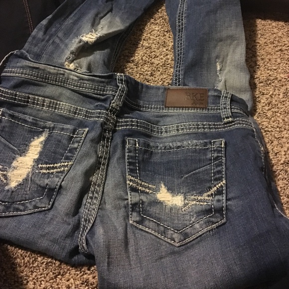 BKE hole jeans