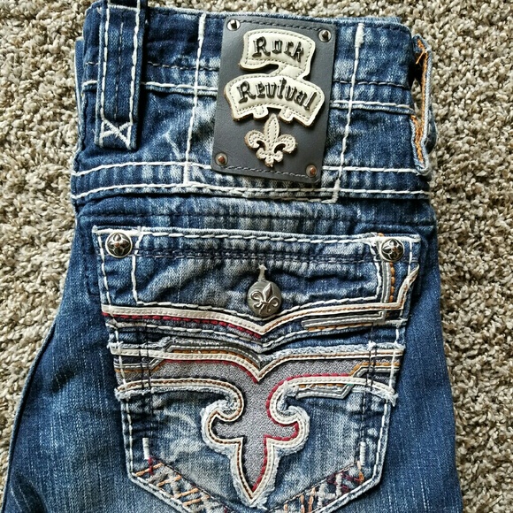 Mens rock revivals rush