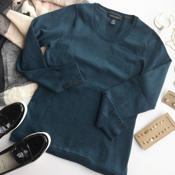 Banana Republic Sweaters - - BANANA REPUBLIC - Merino Wool Blend Sweater