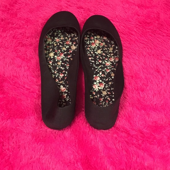 Slip on - Picture 1 of 1