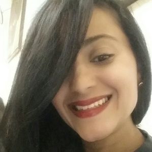 Meet your Posher, Elizabeth