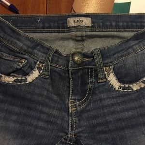 Women's day trip jeans