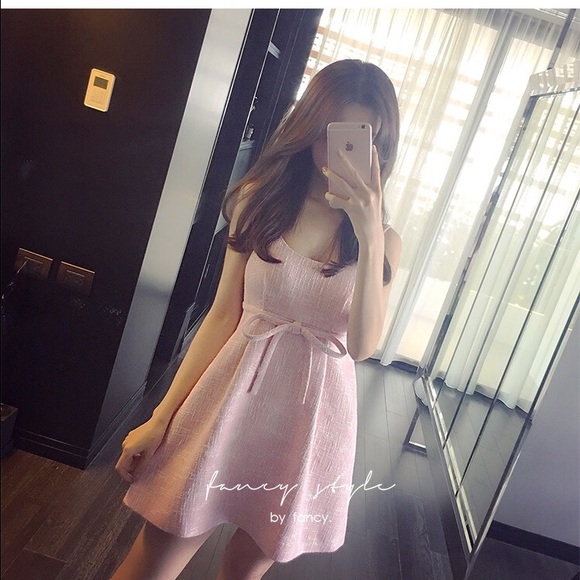 The pink bowknot one-piece dress