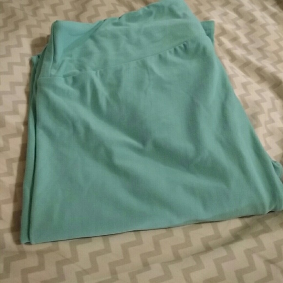Eggshell Lularoe TC Leggings
