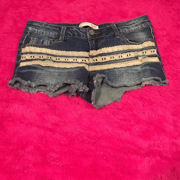Shorts - Picture 1 of 2