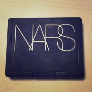 Nars albatross highlighting powder