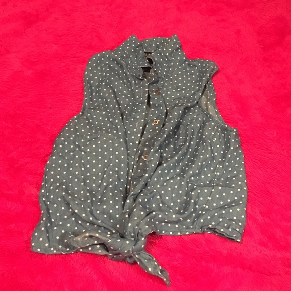 Shirt - Picture 1 of 1