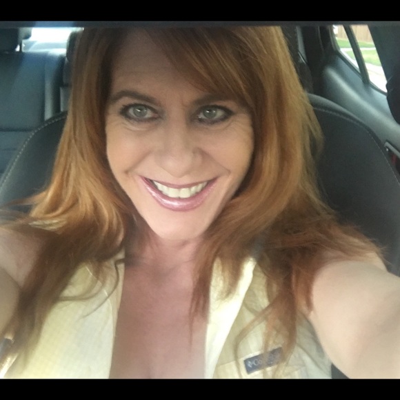 Meet your Posher, Tanya - Picture 1 of 1