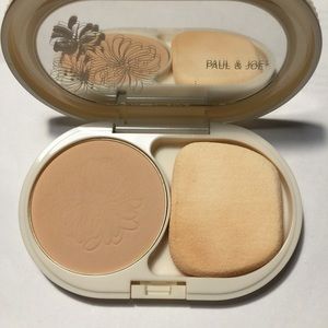 Paul and Joe powder with spf