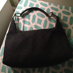 Medium size black classic Gucci bag